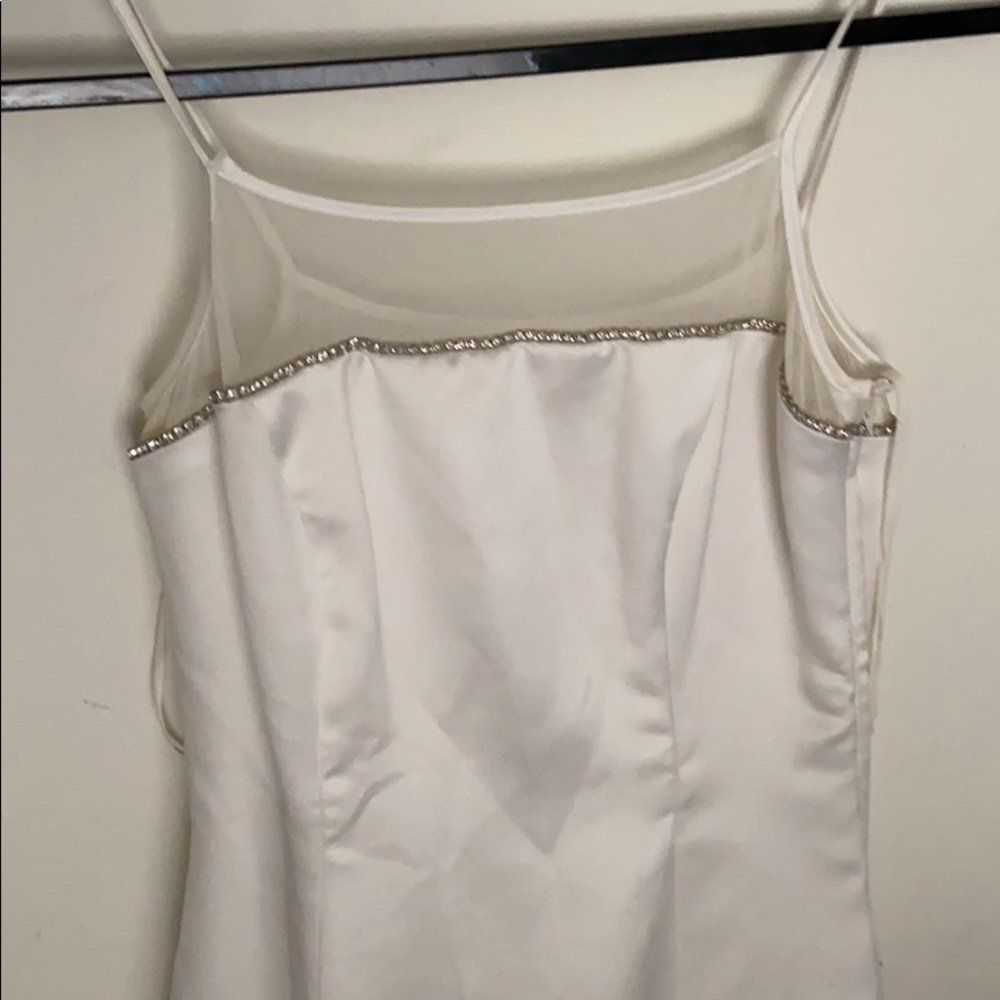 Dress - Picture 3 of 4